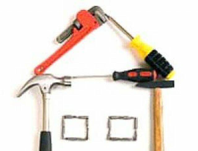 Felujitjak_a_Gyaev-uszodat