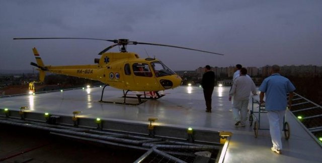 eletet_mentett_a_gyori_korhaz_uj_helikopter_leszallopalyaja
