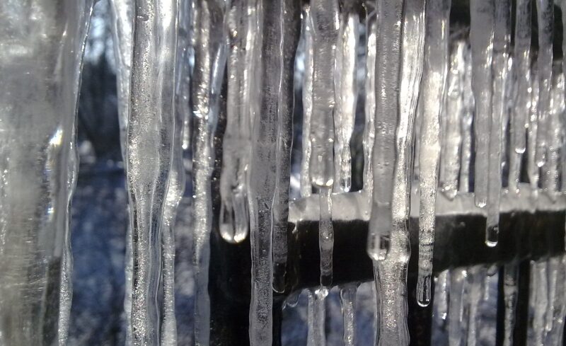 A_lehullo_jegtomb_okozott_balesetet