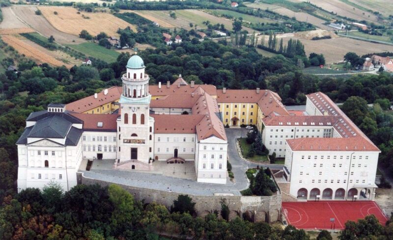 Akadalymentes_utvonalak