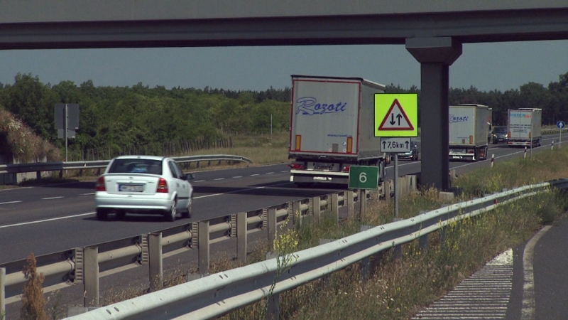 Autopalyava_bovitik_az_M15-ost