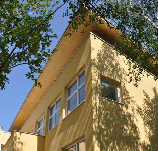 Felujitottak_a_teti_iskolat-1