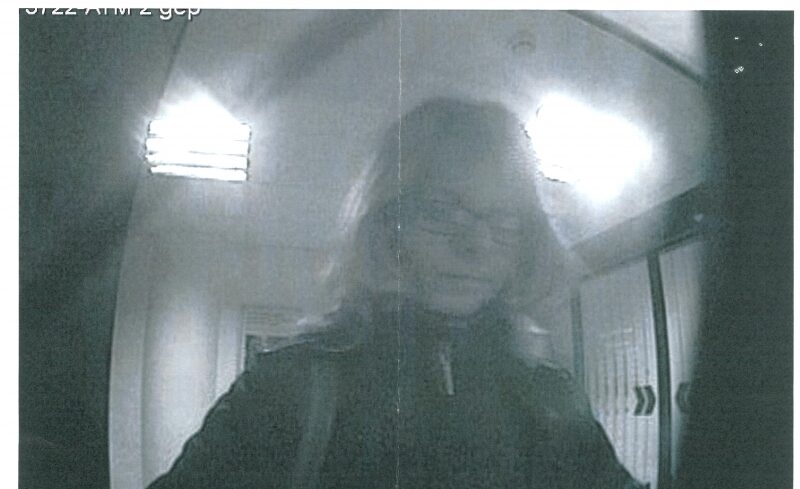 Keresi_a_rendorseg-2