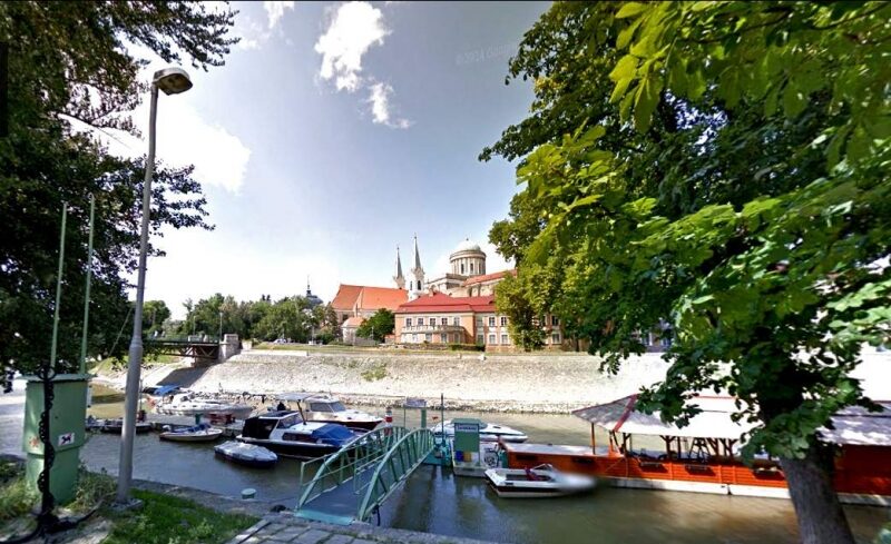 Kikotoi_turistakozpont_Esztergomban