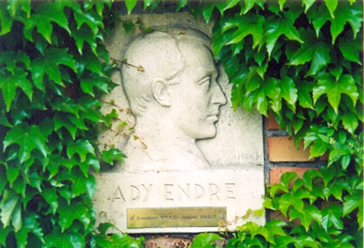 Koszoruzas_a_Kolteszet_Napjan