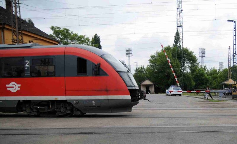 Lezarjak_a_vasuti_atjarokat