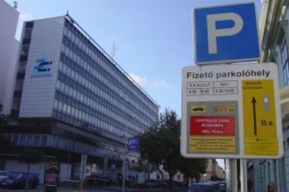 Nyitva_tartasok__szolgaltatasok_szombaton