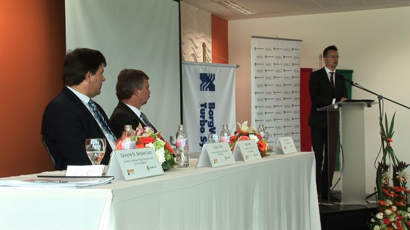 Szijjarto_Peter_Oroszlanyban