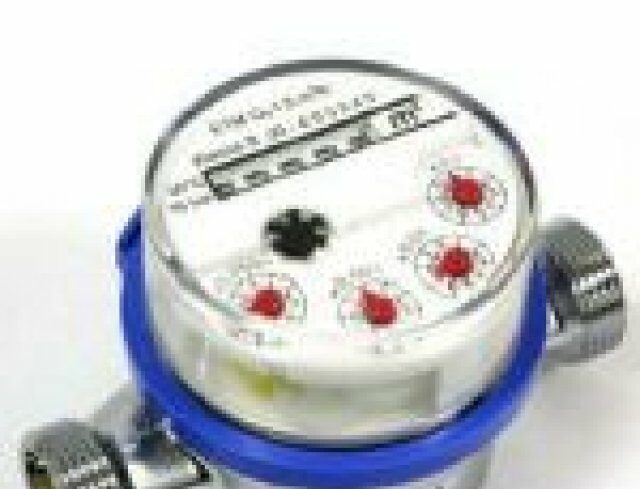 Vedeni_kell_a_vizmeroket_a_hidegben