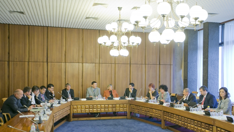 bizottsagi_alelnok_lett_Kara_akos