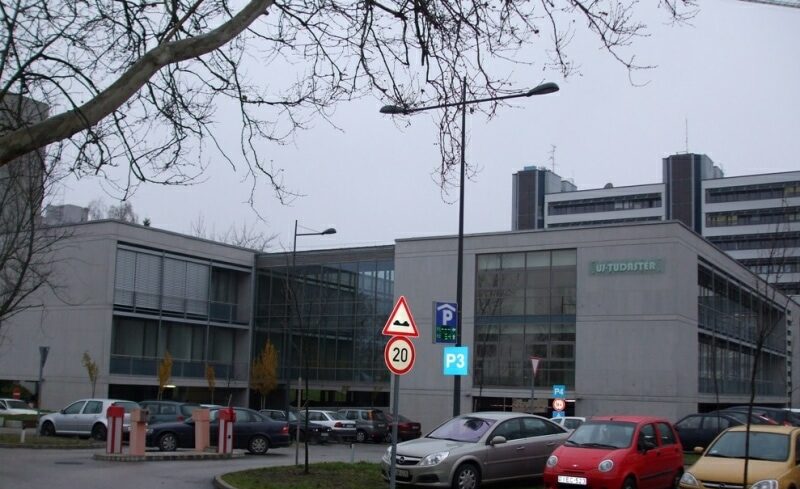 uber_2_500_neue_Studentnen