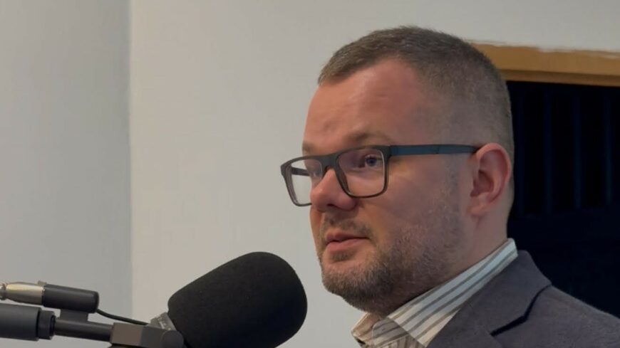 img_Dr__Fekete_David_miniszteri_biztos_volt_a_Radio_1_gyori_studiojanak_vendege-2