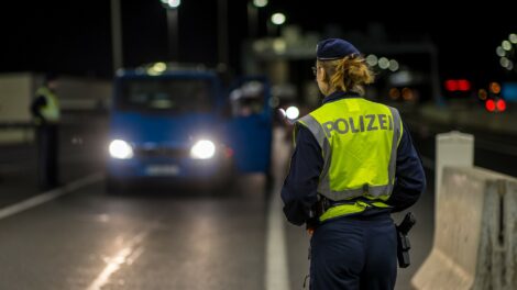 Maradnak az ellenőrzések az osztrák határokon