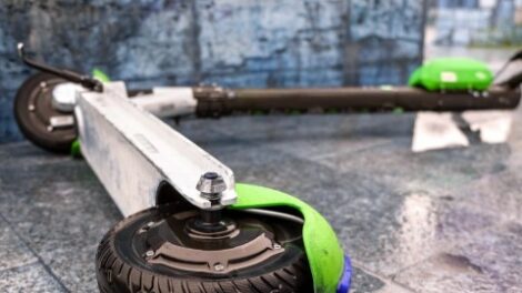 Még mindig rengeteg a rollerbaleset