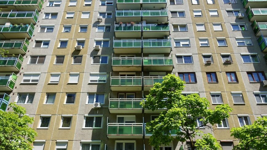 img_Negyvenszeres_kulonbseg_a_panellakasok_araban__hihetetlen__mennyit_kernek_a_legdragabbert-2