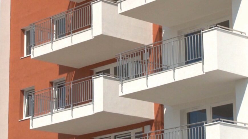 img_Rekordokat_dontenek_a_gyori_ingatlaneladasok-1