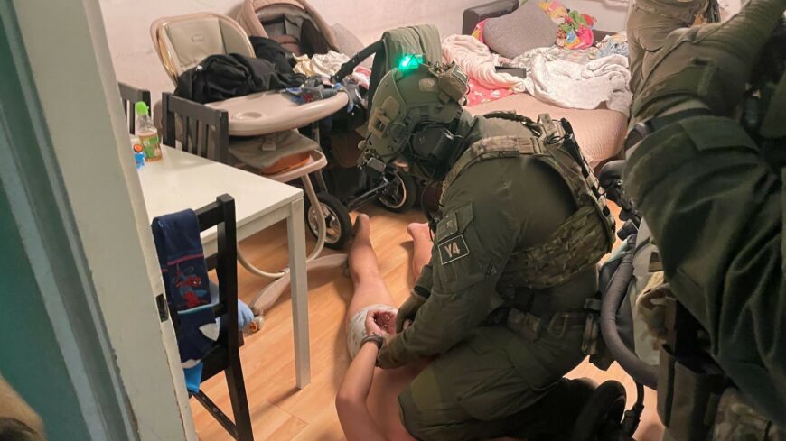 img_Textilt__cipot__elektromos_rollert__e-kerekpart_hoztak_be-3