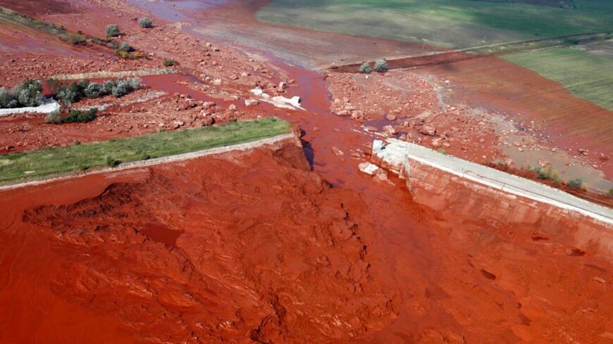 img_Tobb_mint_800_emberert_adtak_a_veruket-1