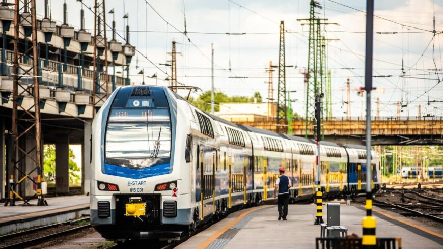 img_ujraindult_a_kozlekedes_a_gyori_vasutallomason__de_egy_ideig_meg_kesesekre_kell_szamitani-1