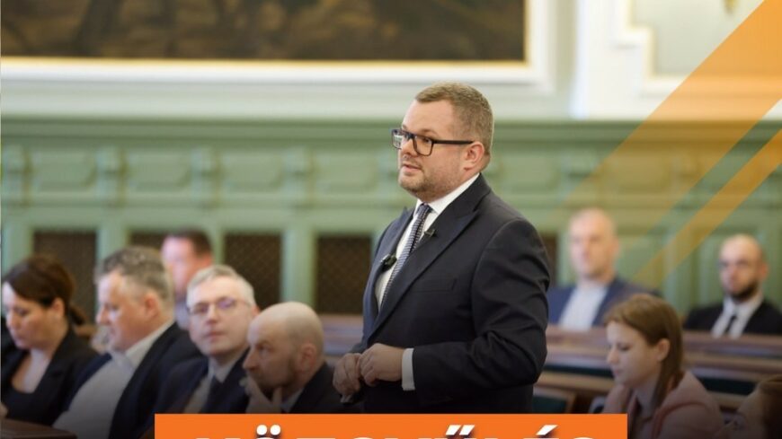 img_A_kozgyules_margoraja__igy_latja_a_Fidesz_frakciovezetoje-2