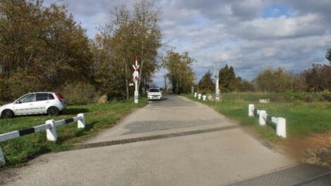 A vasúti közlekedés biztonságát veszélyeztette, keresik