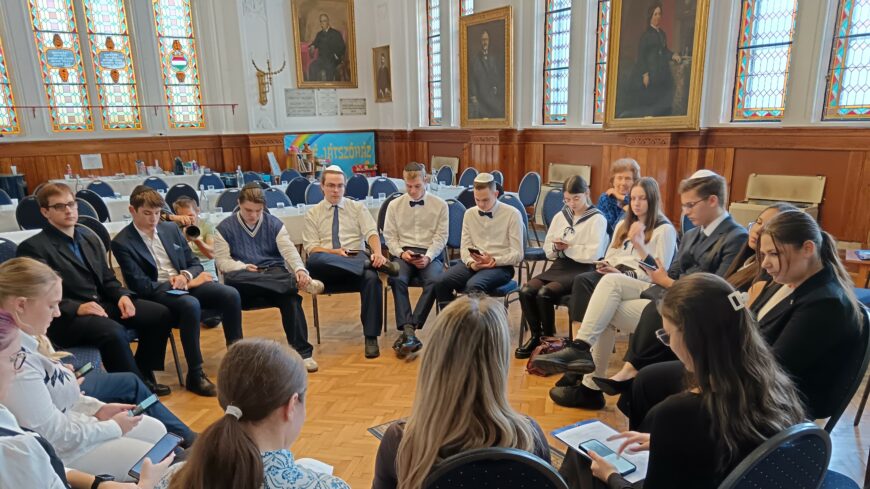 img_Befejezodott_a_kirekesztes_elleni_fellepesre_serkento_gyori_kozepiskolas_es_egyetemi_projekt-1