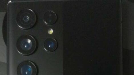 Hamis márkajelzésű telefonokat akart eladni