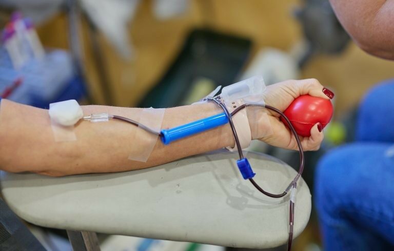 img_Kilencvenhatan_adtak_vert_a_Varoshazan-1