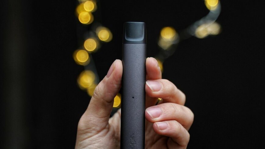 img_NAV__illegalis_e-cigarettaval_bukott_le_egy_online_hirdeto_arus-1