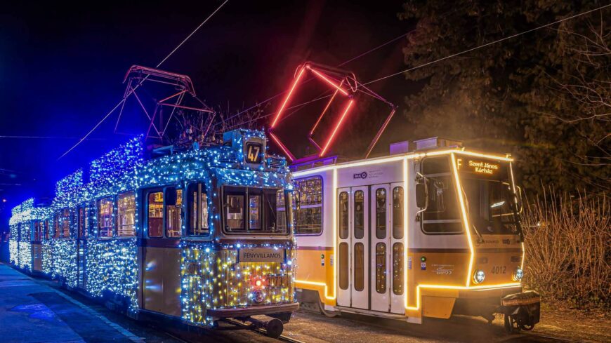 img_Penteken_indul_a_BKV_unnepi_fenyflottaja-2