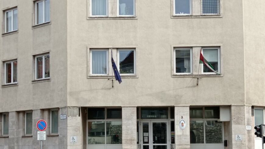 img_Pornograf_kepekkel_zsarolta_a_kiskoru_lanyokat-3