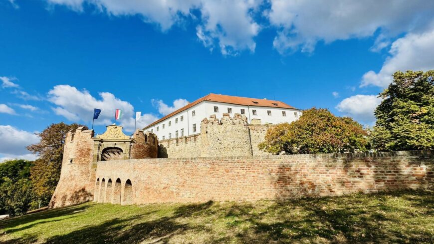 img_atadtak_az_ev_Csaladbarat_Emlekhelye_dijakat