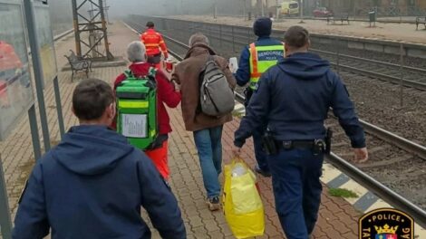 Életmentés a vasútállomáson