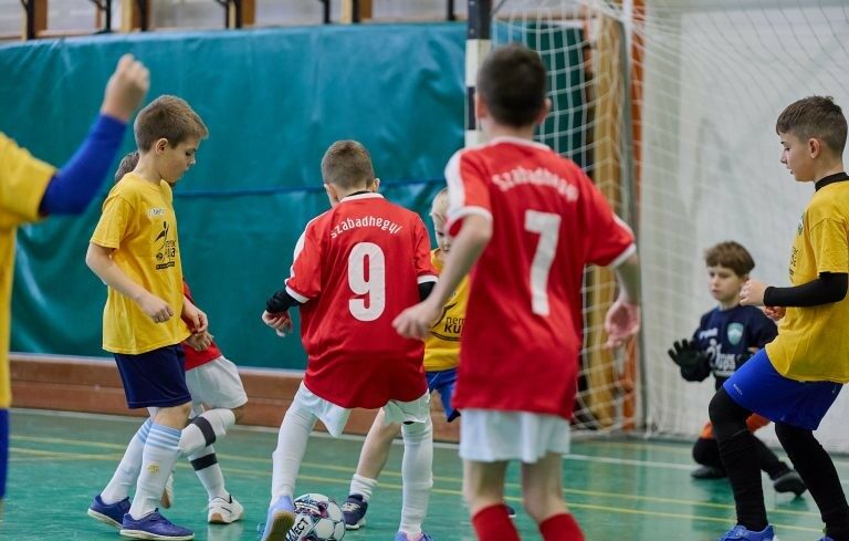 img_A_menfocsanaki_iskolasok_nyertek_a_focikupat