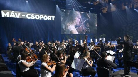 Karácsonyi hangversenyt ad a MÁV Szimfonikus Zenekar a Zeneakadémián
