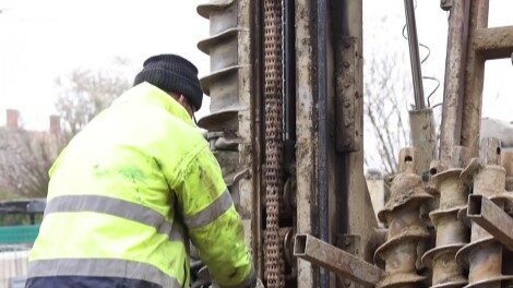 Telepítik a monitoring kutakat