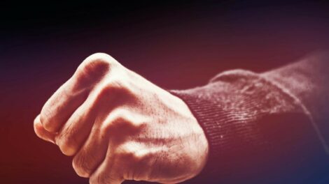 Többször is megverte szüleit a vádlott