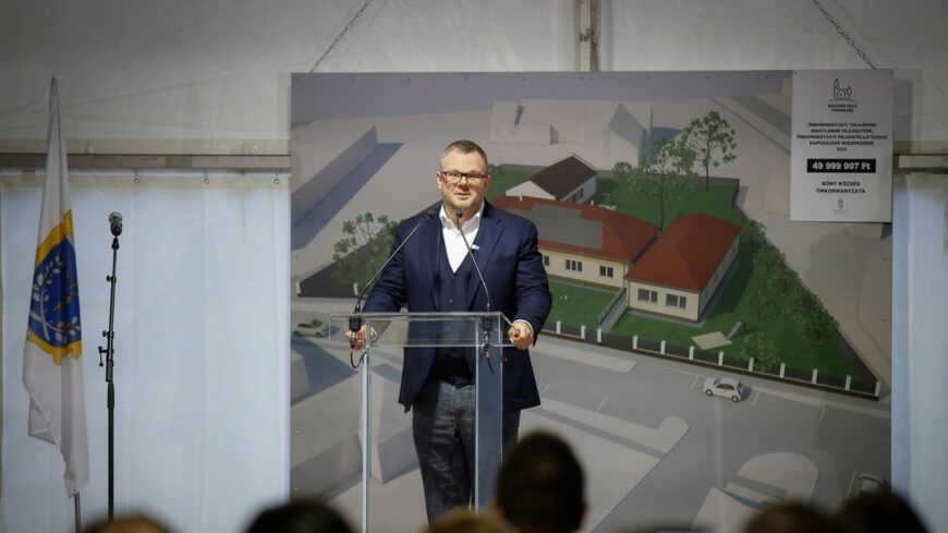 img_Alapkoletetel__ovodafejlesztes_Bonyben-1