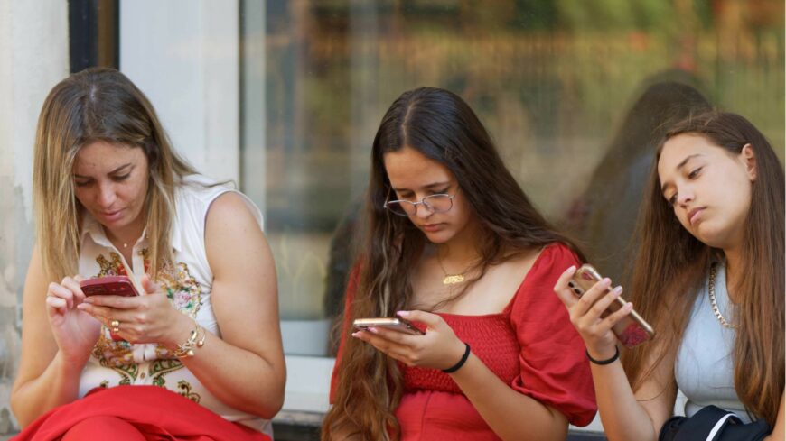 img_Miert_nem_a_szemelyiseged_a_hibas____uj_magyar_kutatas_az_okostelefon-fuggosegrol-2