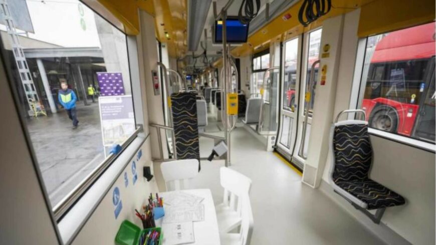 img_Szaz_modern_villamos_mar_szolgalatban_Budapesten