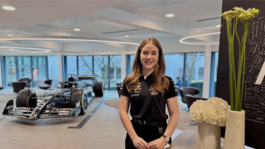 img_A_Mercedes_Forma_1-es_csapatanal_gyakornok