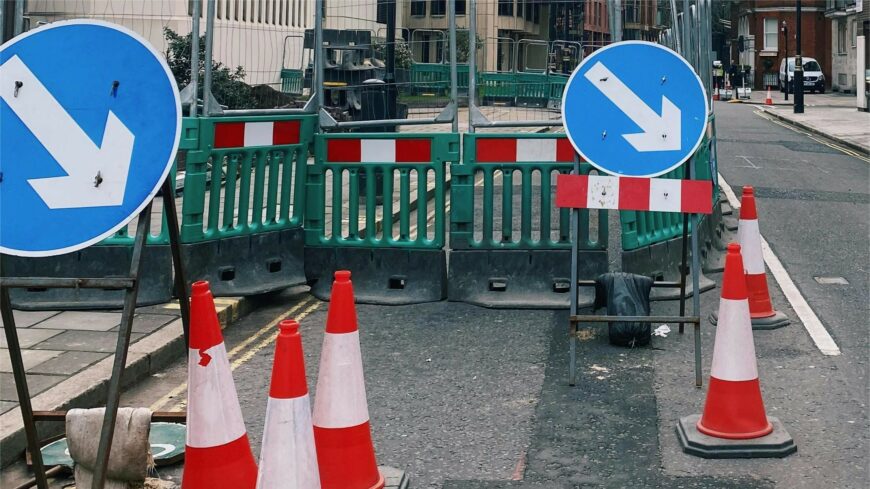 img_Figyelem__forgalomkorlatozas_-1