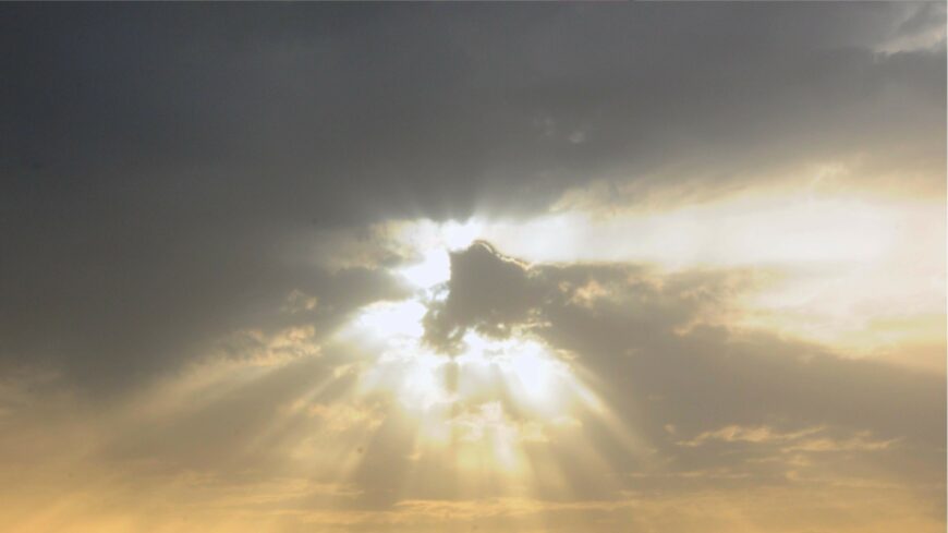 img_Kreativ_videopalyazat_fiataloknak___Isten_ma_