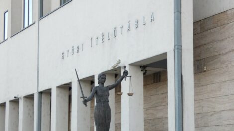 Nem enyhített a tábla: 18 évet kapott a párját meggyilkoló férfi