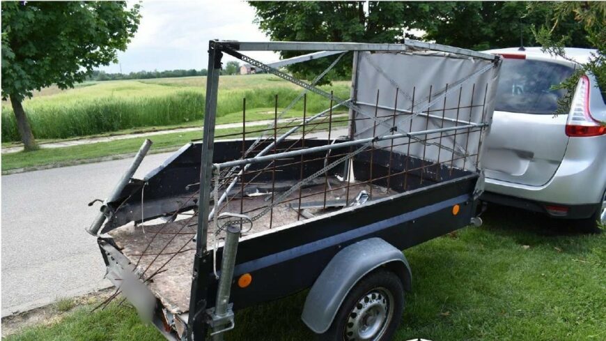 img_Pirosnal_hajtott_a_sinekre__a_vonat_elutotte_a_potkocsit