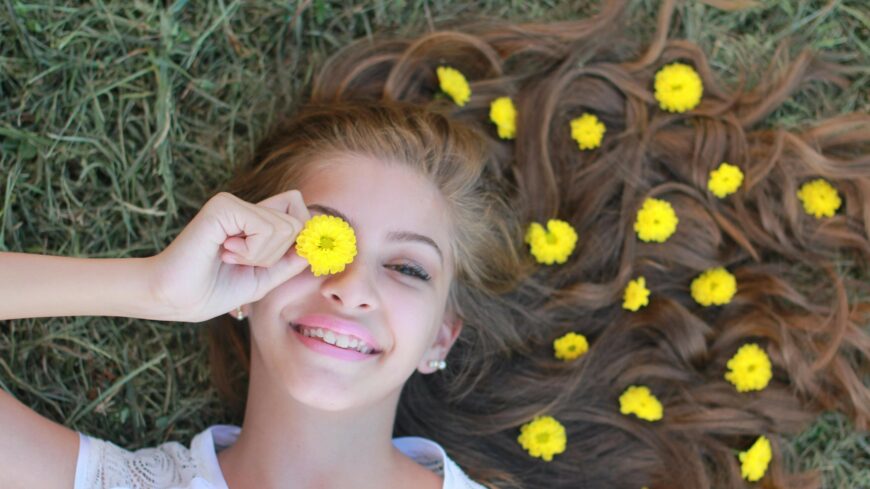 img_A_nonap_jelkepes_szinei_es_viragai-3