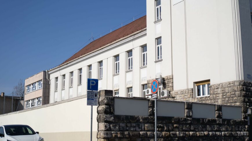 img_Iskolak__figyelem__lehet_iden_is_palyazni_a_felujitasokra-3