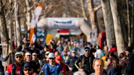 Több ezer fős futókaraván kanyargott a 16. Balaton Szupermaratonon