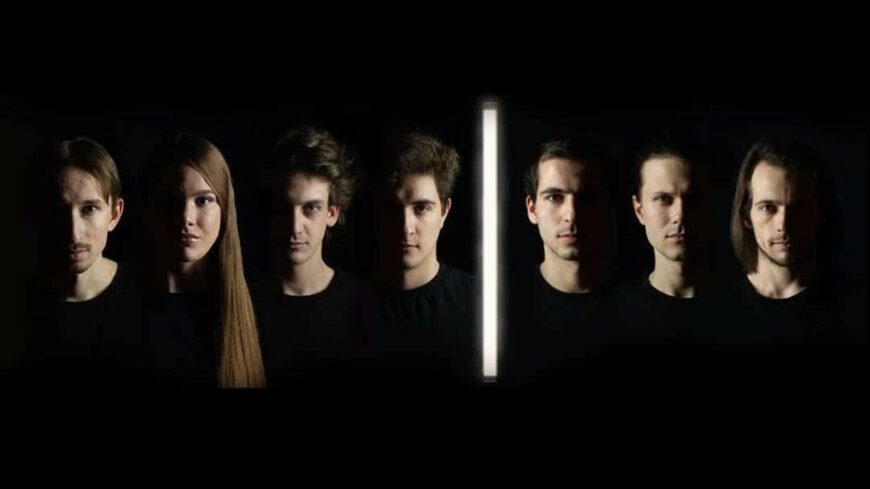 img_uj_bemutato_az_Akvariumban__Velem_mindig_tortenik_valami-6