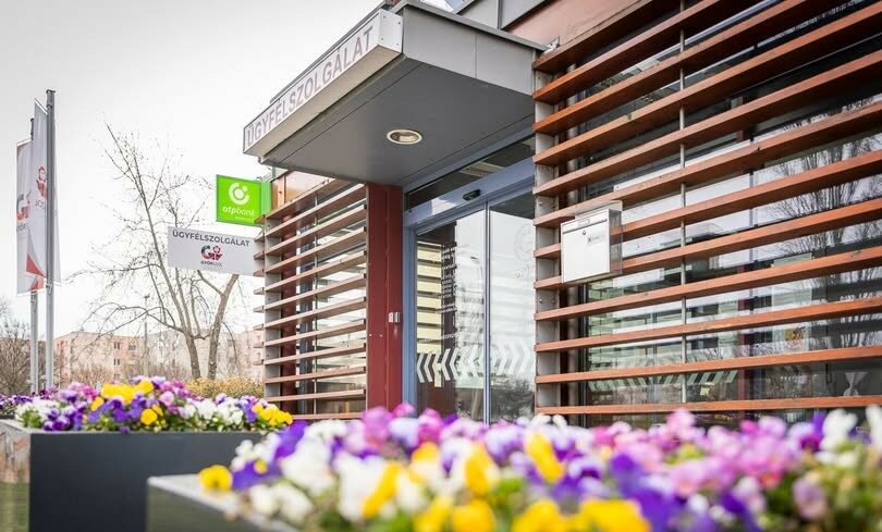 img_A_valasztas_miatt_valtozik_az_ugyfelfogadas